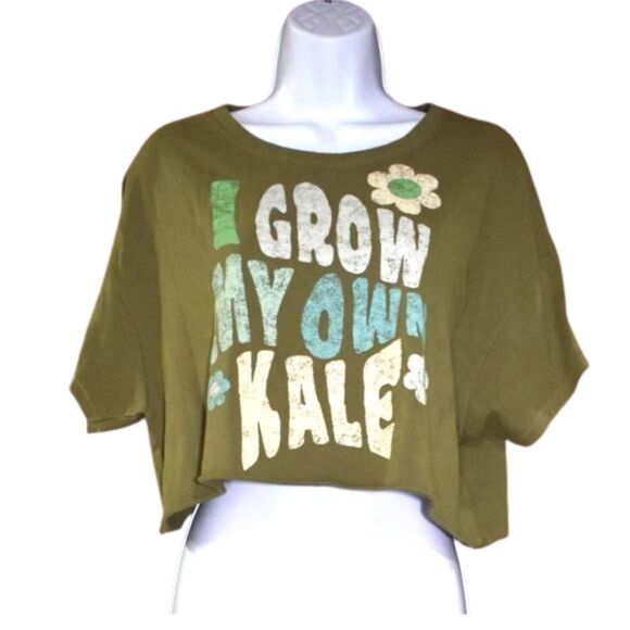 Offline by Arie Cropped Short Sleeve Statement T Shirt Green Size Small - Picture 1 of 13